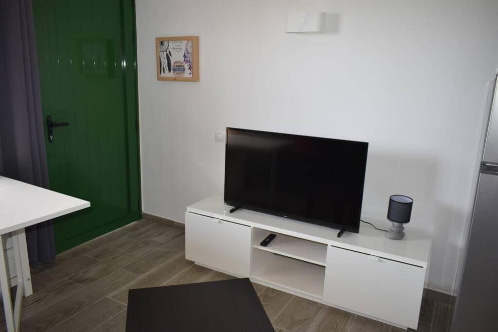 Appartement Bouganville rez-de-chaussée WIFI Costa De Antigua Extérieur photo